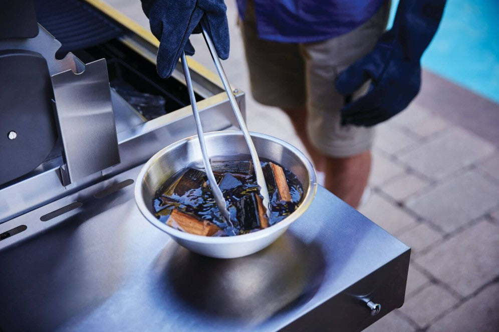 Beech Wood Chunks | Mild & Well-Balanced Smoke | Beef & Fish | Long-Lasting Smokers & Charcoal Grills | Caterbitz UK